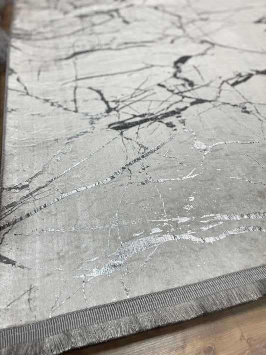 Dywan 160×230 cm – Antypoślizgowy, podstawa z gąbki 4 mm – Kremowo-Srebrny