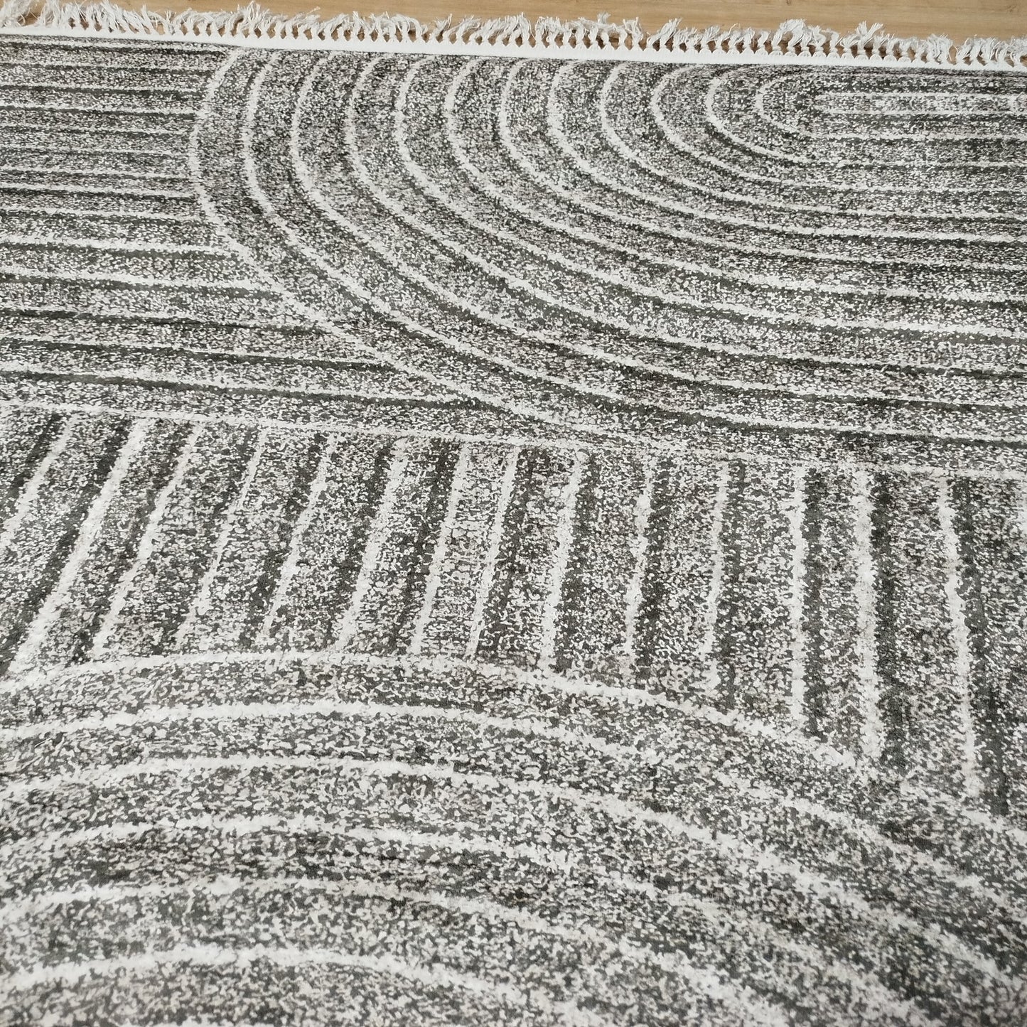 Brązowy dywan 160×200 cm – Antypoślizgowy, spód gąbkowy 3,5 mm
