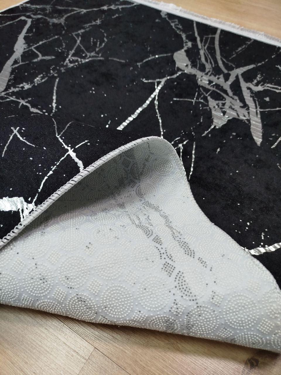 80x150 cm Silver And Black Marble Pattern Rug, Non Slip,Washable,Soft Quality