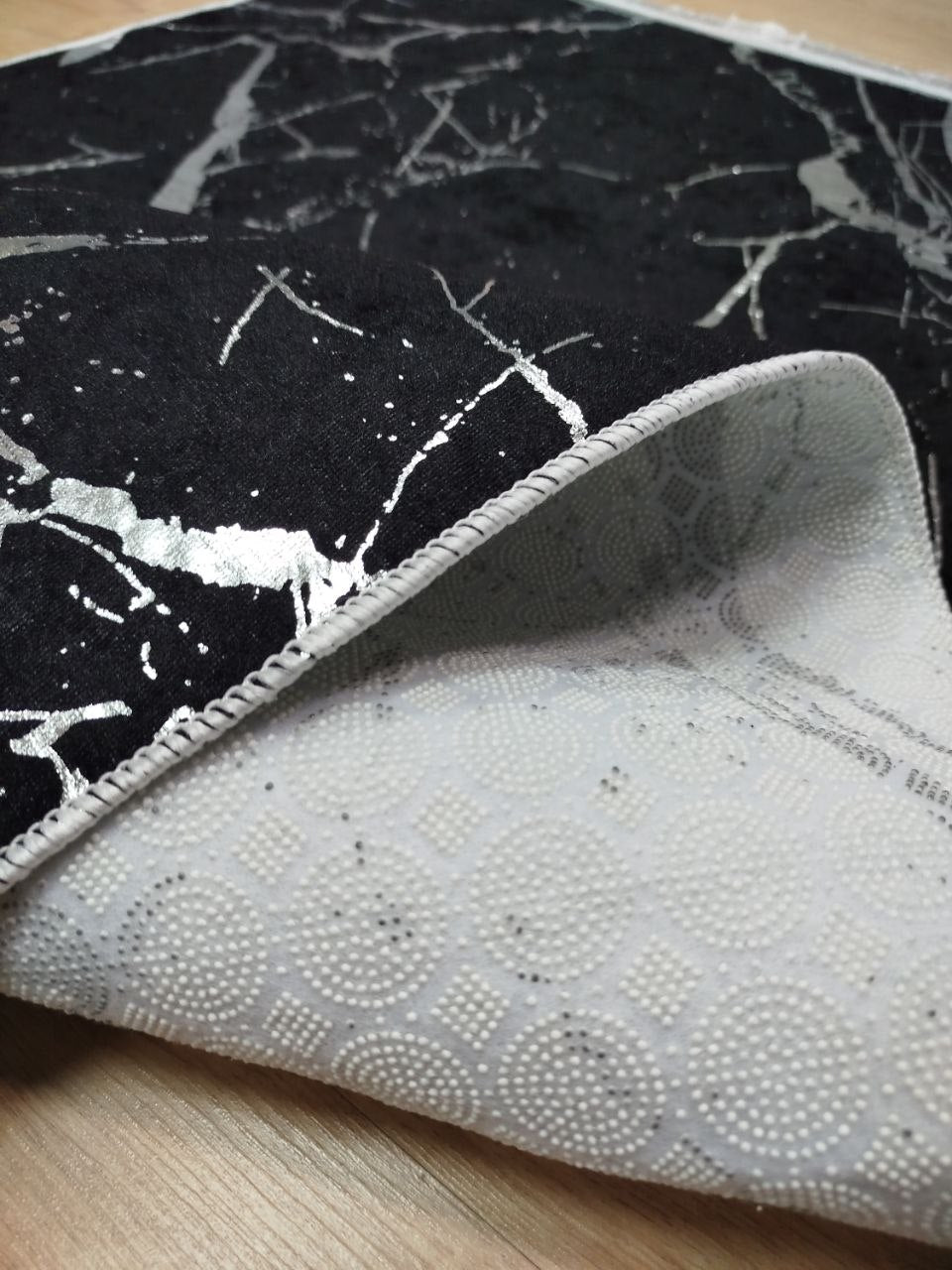 80x150 cm Silver And Black Marble Pattern Rug, Non Slip,Washable,Soft Quality