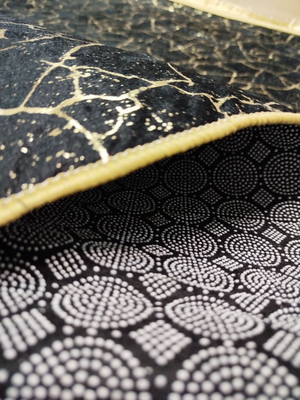 80x150 cm Gold And Black Marble Pattern Rug, Non Slip,Washable,Soft Quality