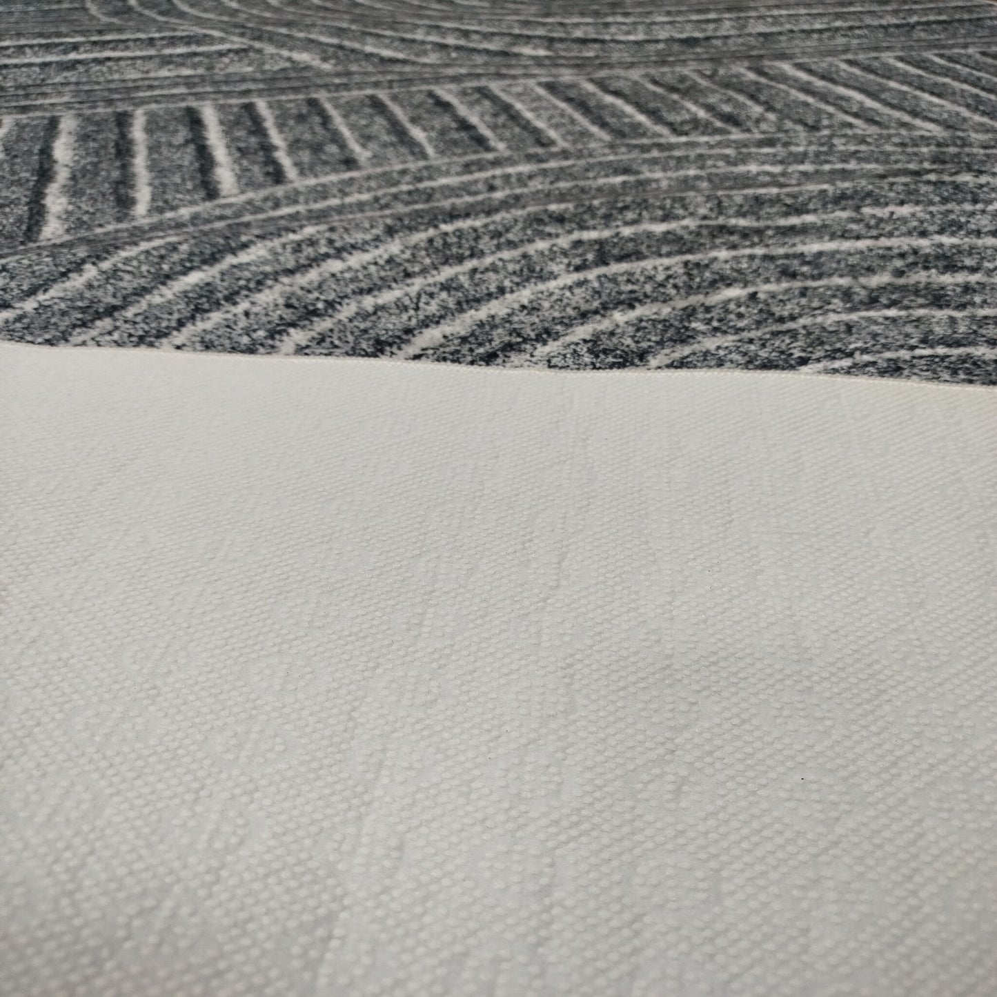 Dywan 160 × 200 cm – Antypoślizgowy, podstawa z gąbki 3.5 mm