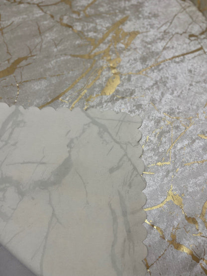 Antypoślizgowy Pokrowiec Na Sofę Z Gąbką - 170x210 cm - Kremowo & Złoty